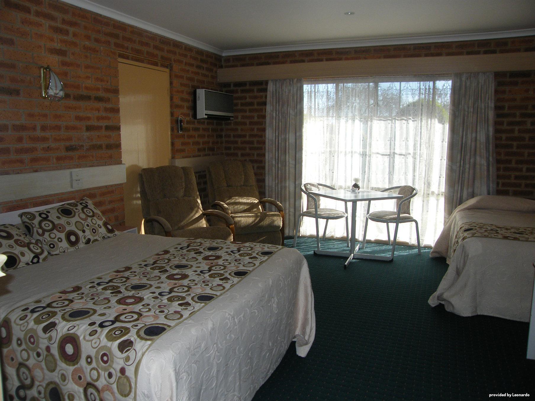 Colonial Motor Inn Bairnsdale Golden Chain Property ห้อง รูปภาพ