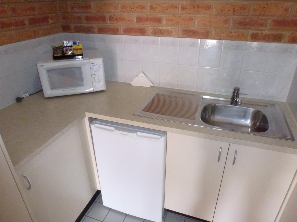 Colonial Motor Inn Bairnsdale Golden Chain Property ภายนอก รูปภาพ